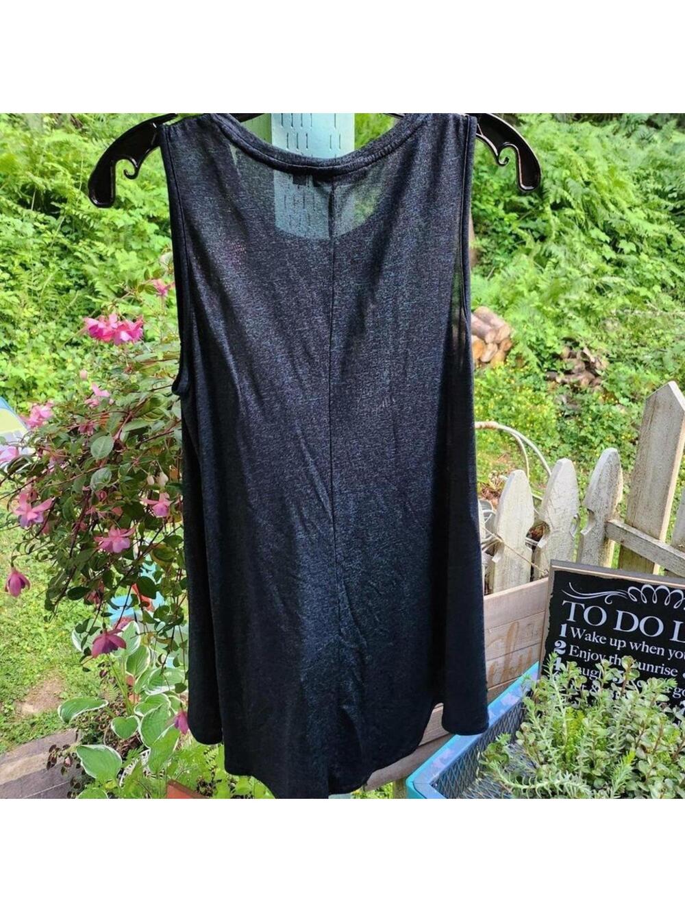 Chic Black Sleeveless Tank Top Apt 9 Small - Picture 2 of 7